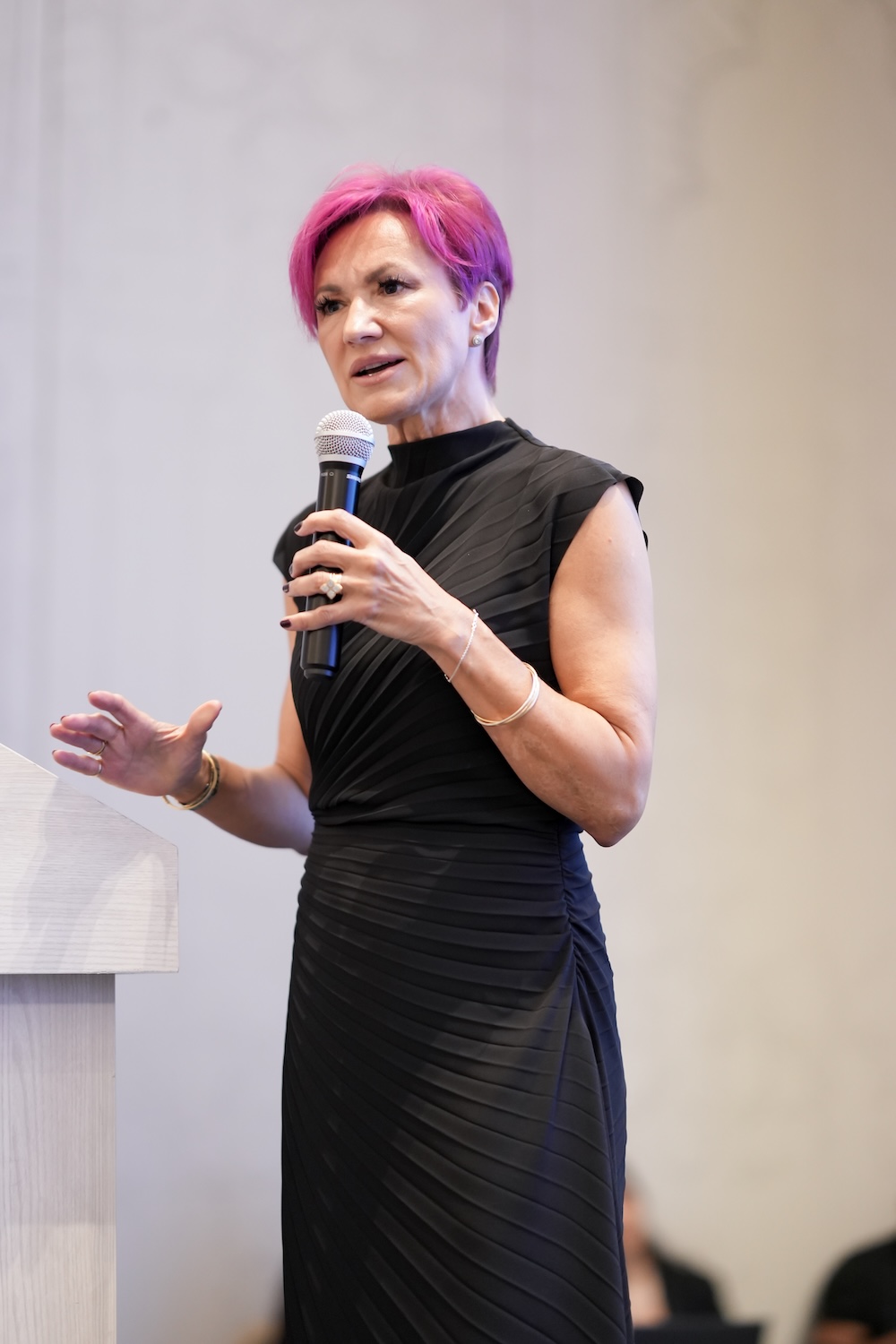 Laura Everest speaking